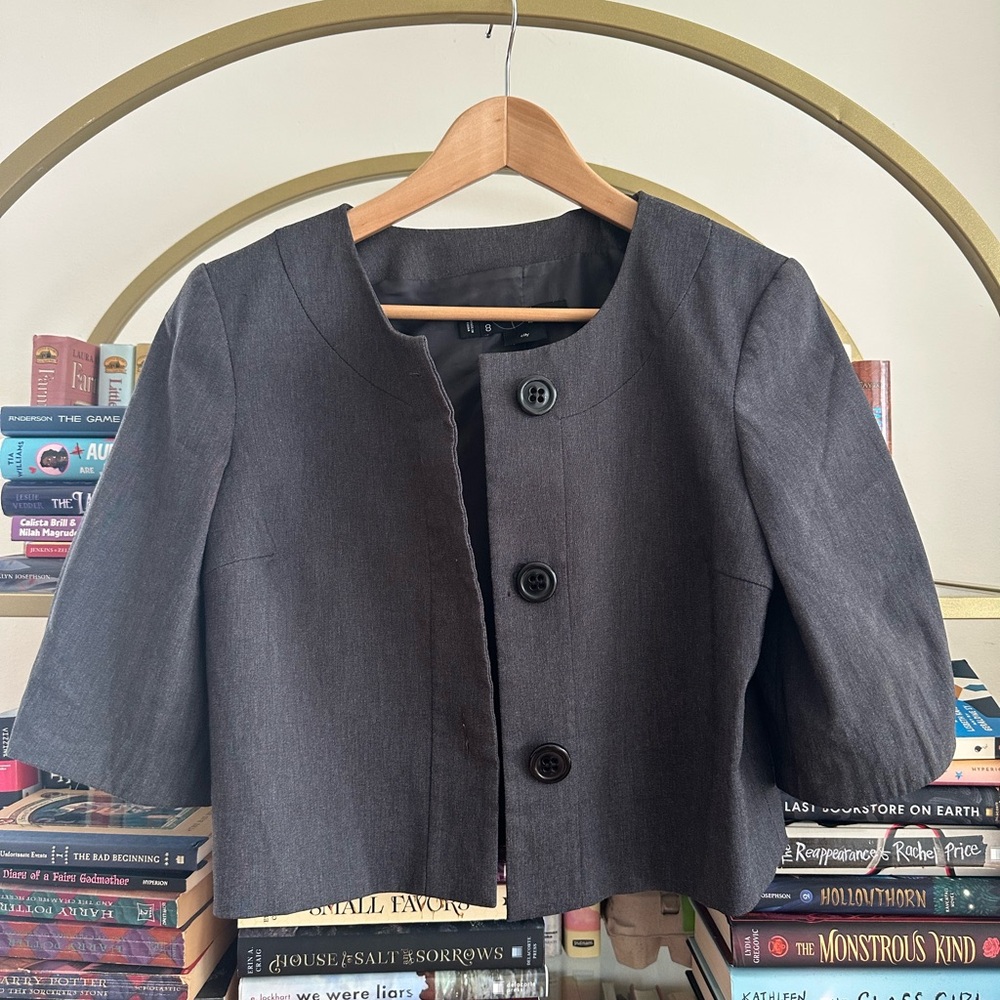 Basque Cropped Button-Up Grey Jacket 🧥✨ - Picture 2 of 4